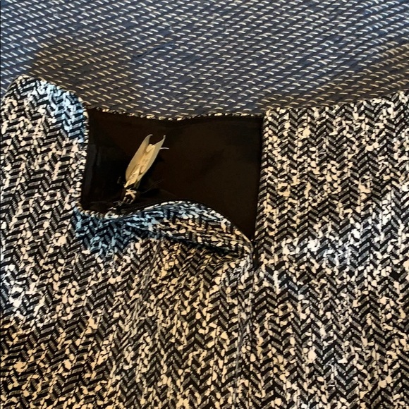 Express white and black pencil skirt - Picture 4 of 4